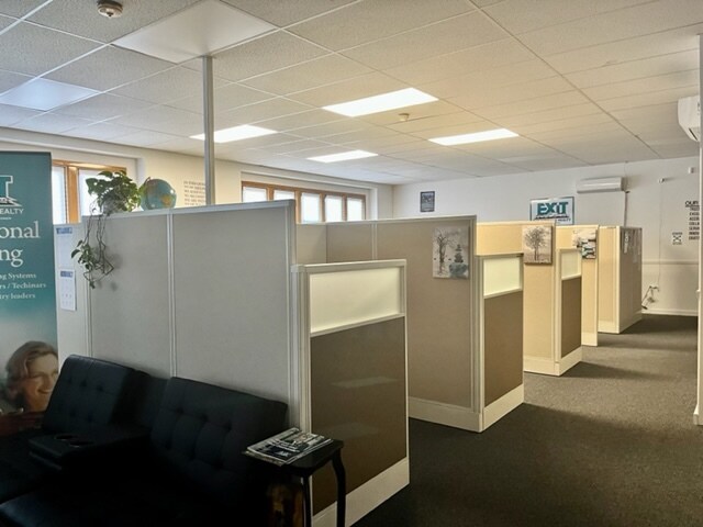 More Photos Of 1224 Hyde Park Ave, Hyde Park Loft Creative Space For Lease