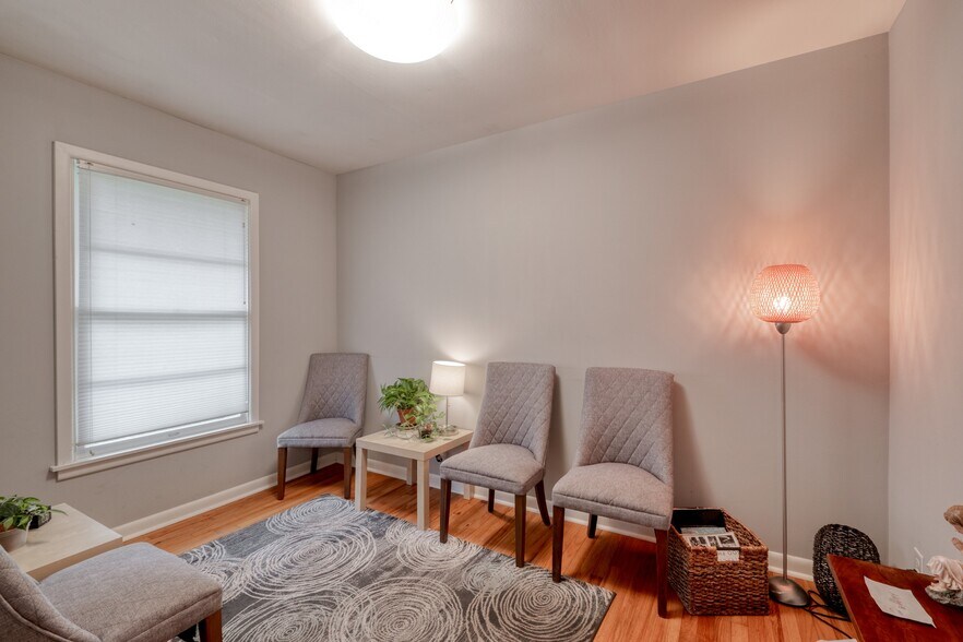 More Photos Of 13803 Ann Pl, Austin Office For Sale
