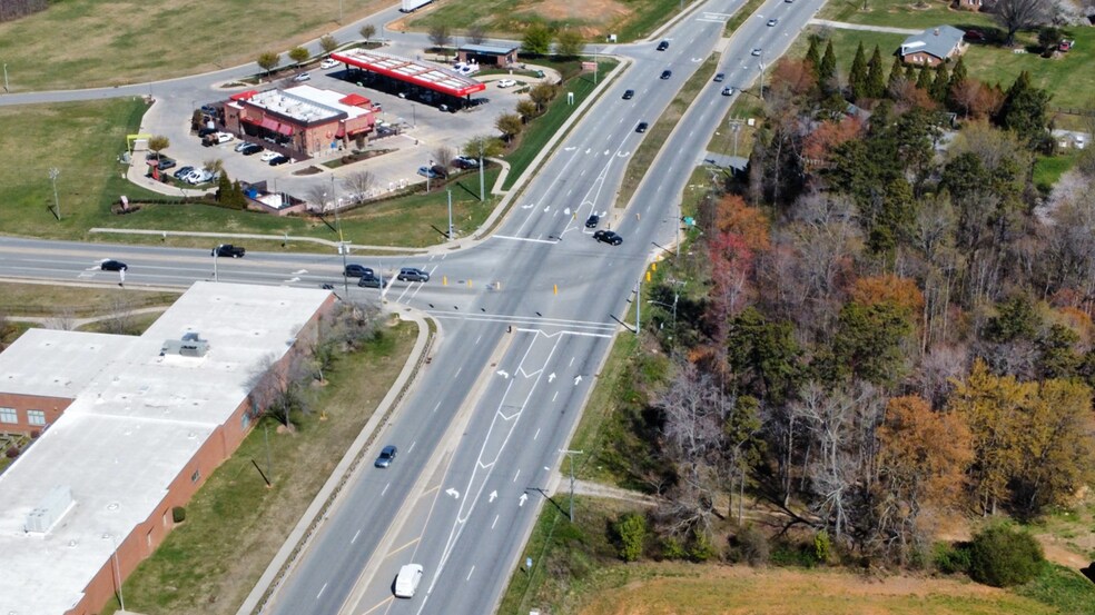 More Photos Of 1689 Union Cross Rd, Kernersville Land For Lease