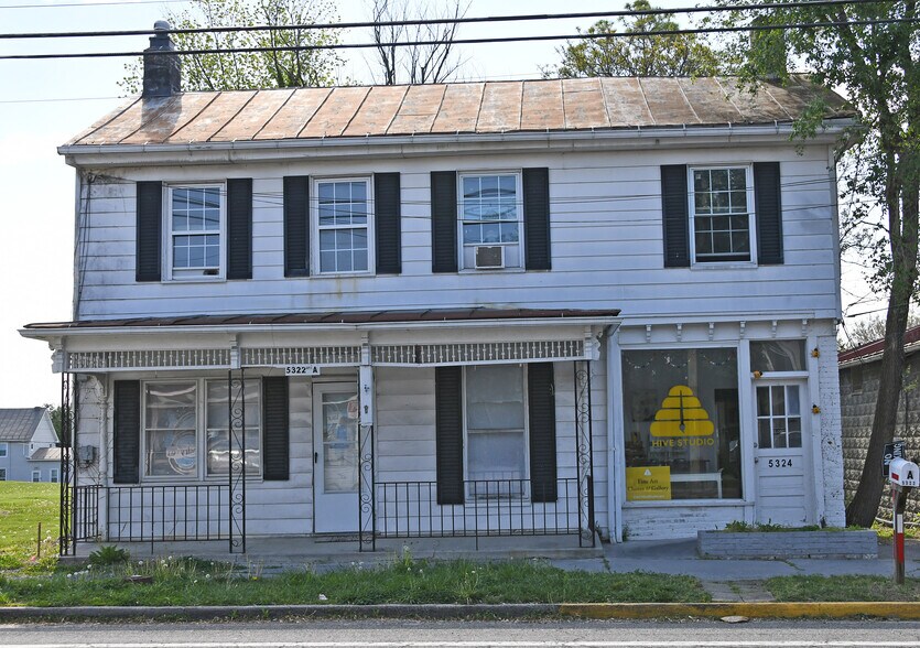 Primary Photo Of 5322 Main St, Stephens City Storefront Retail Residential For Lease