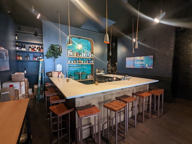 More Photos Of 581 Myrtle Ave, Brooklyn Restaurant For Lease