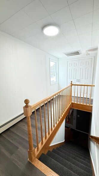 More Photos Of 74 Merrick Rd, Amityville Storefront Retail Office For Sale