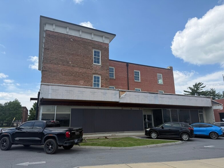 More Photos Of 120 Buffalo st, Johnson City Flex For Sale