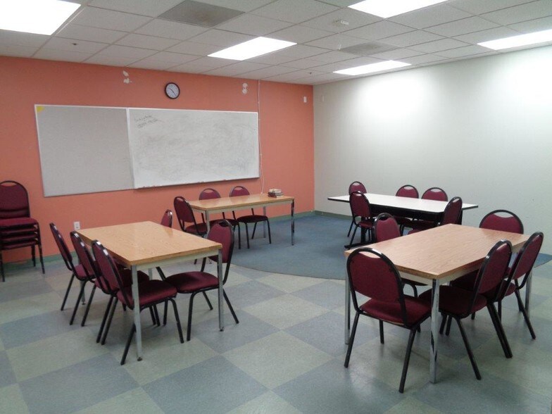 More Photos Of 455-467 N White Rd, San Jose Religious Facility For Lease