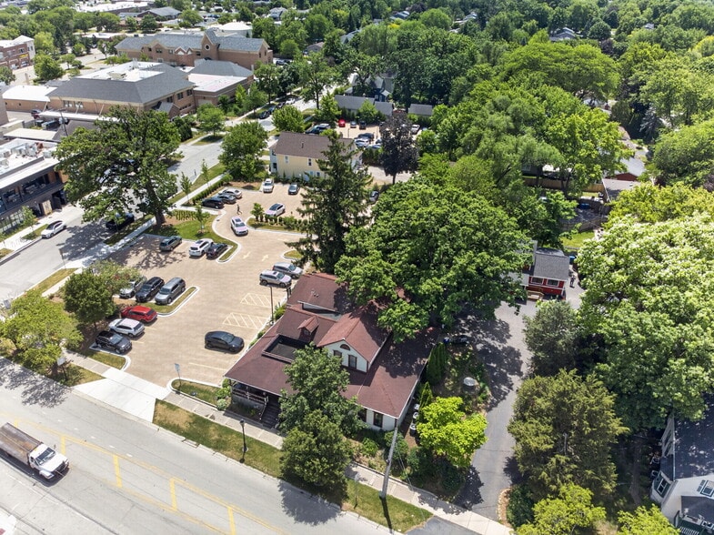 More Photos Of 211 W Railroad Ave, Bartlett Storefront Retail Residential For Sale