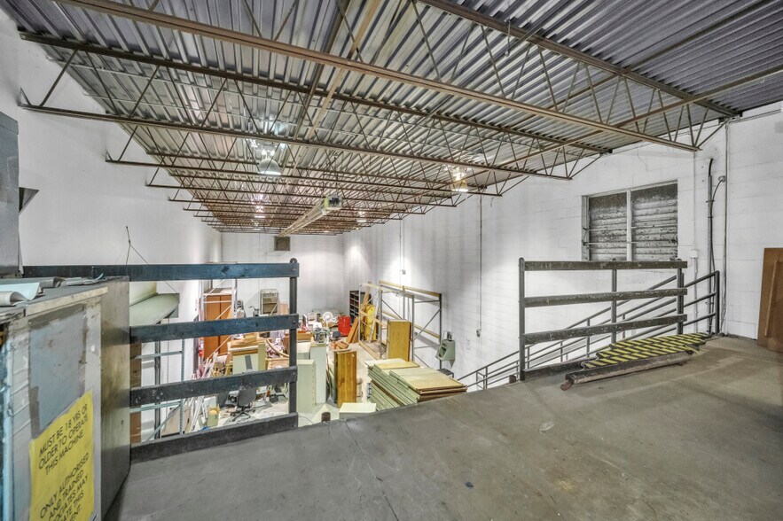 More Photos Of 4878 Van Epps Rd, Brooklyn Heights Manufacturing For Sale