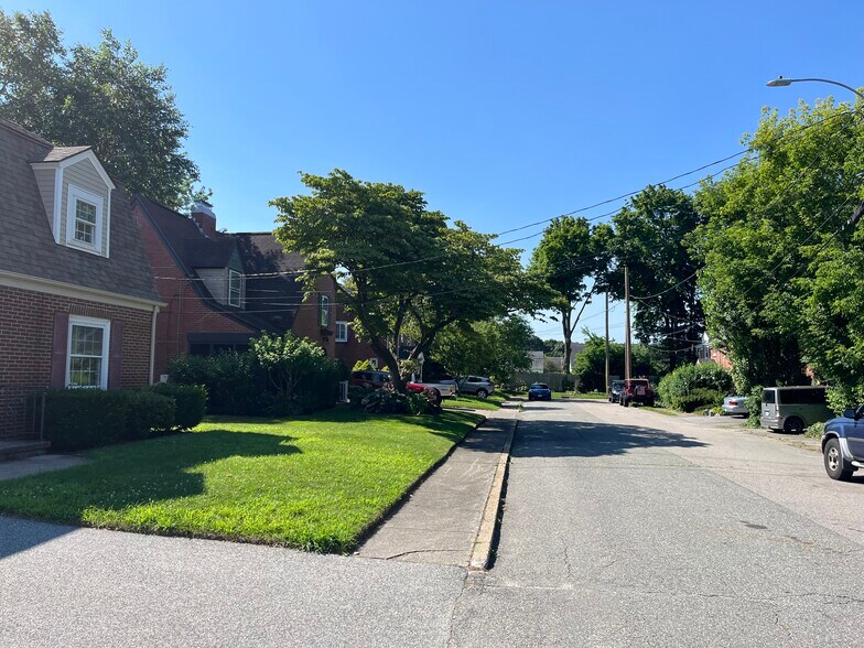 More Photos Of 188 Airport Rd, Warwick Office Residential For Sale