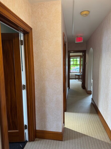 More Photos Of 229 S Maple Ave, Greensburg Office For Lease