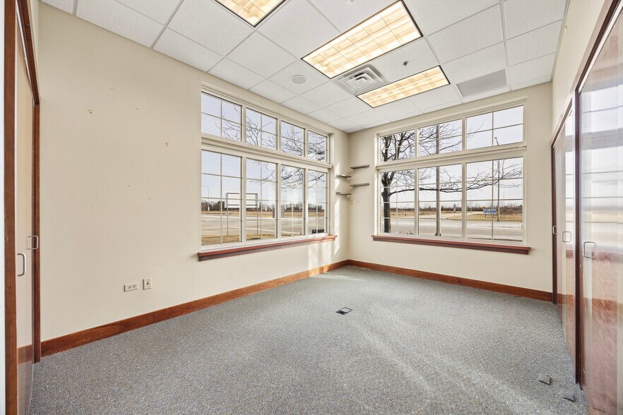 More Photos Of 430 E Mississippi Ave, Elwood Bank For Sale