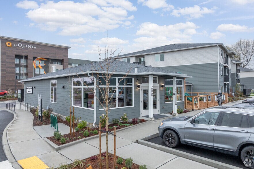More Photos Of 200 E McCorquedale Rd, Burlington Apartments For Sale
