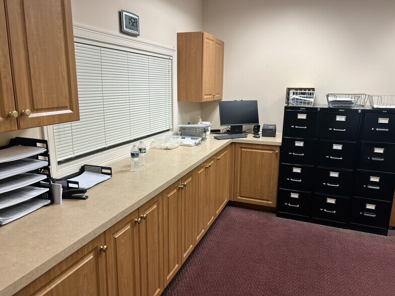 More Photos Of 3 Research Dr, Woodbridge Medical For Lease