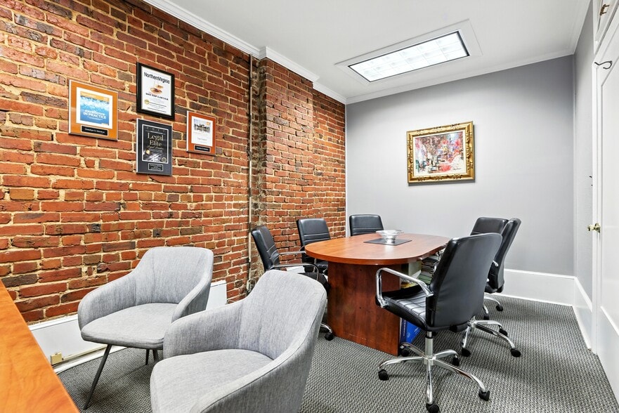 More Photos Of 616 N Washington St, Alexandria Office For Lease