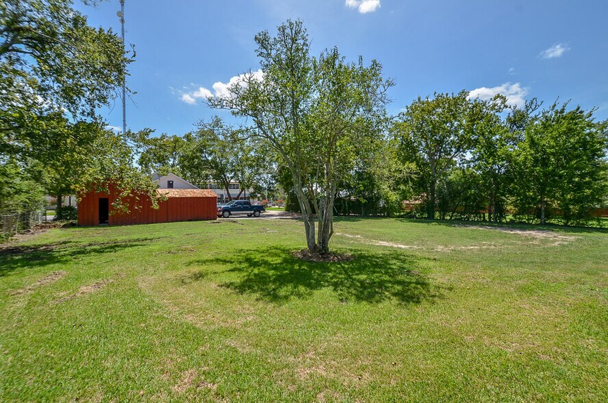 More Photos Of 404 W Main St, Bellville Office Residential For Sale