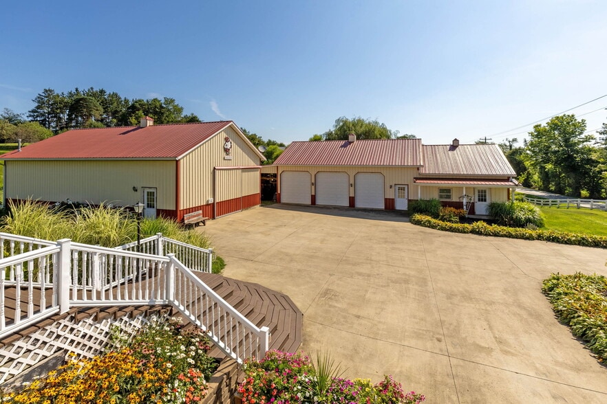 More Photos Of 5643 Yankee St, Fredericktown Specialty For Sale