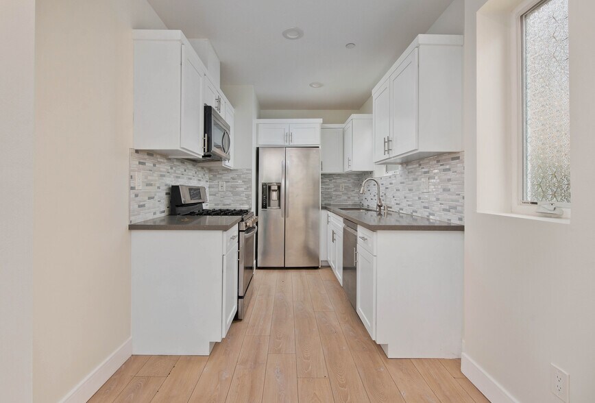 More Photos Of 635 N Harvard Blvd, Los Angeles Apartments For Sale