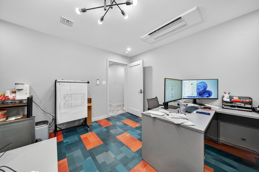 More Photos Of 11 Abrams Rd, Central Valley Office For Sale