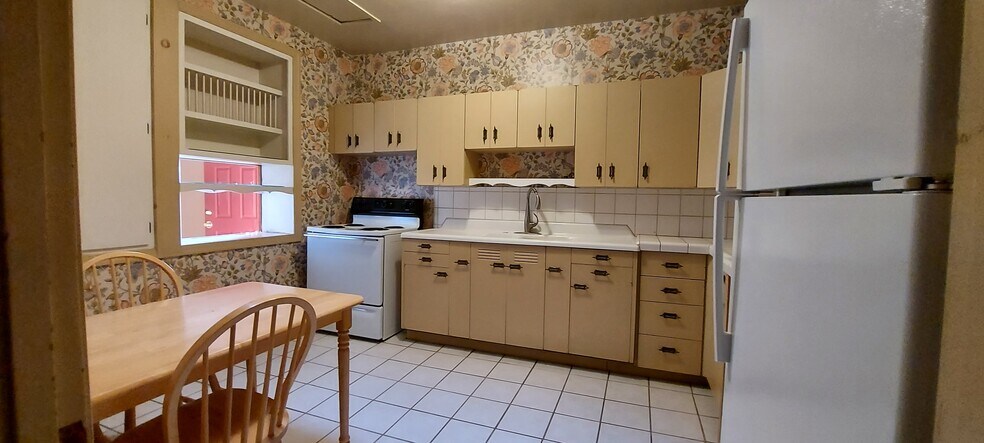 More Photos Of 310-312 1st St, Marysville Office Residential For Lease