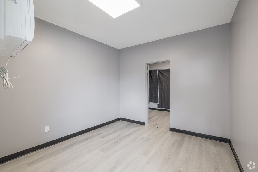 More Photos Of 24248 Crenshaw Blvd, Torrance Office For Sale