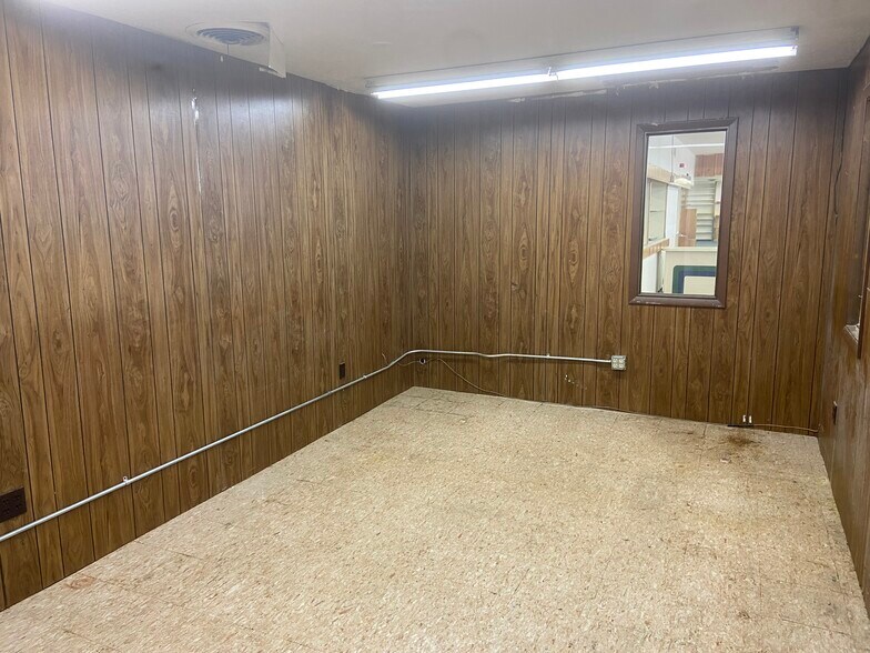 More Photos Of 5101 Plains Blvd, Amarillo Storefront For Lease
