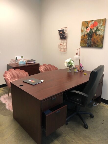 More Photos Of 2340 W Horizon Ridge Pky, Henderson Office For Lease