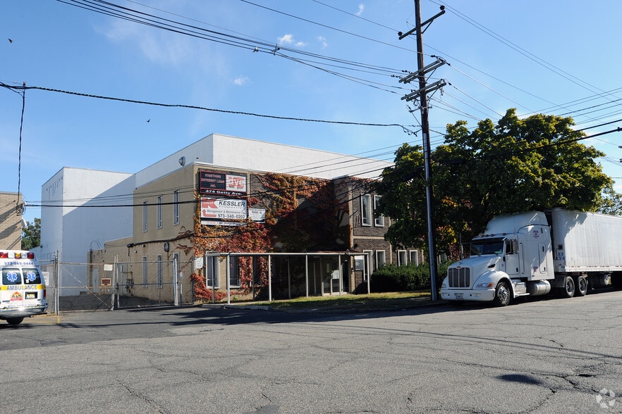 Primary Photo Of 458-474 Getty Ave, Clifton Manufacturing For Lease