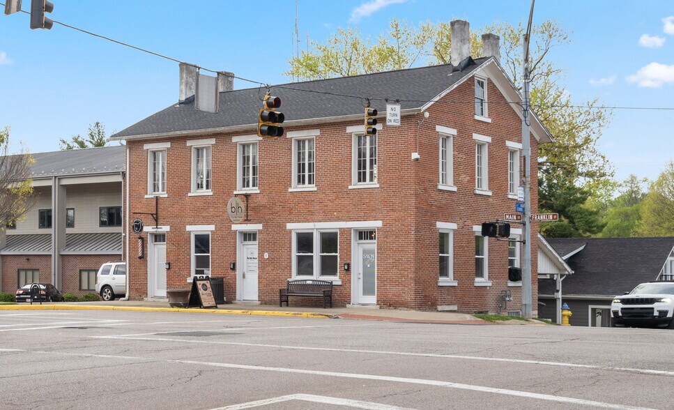 More Photos Of 7-11 E Franklin St, Bellbrook Storefront Retail Office For Lease