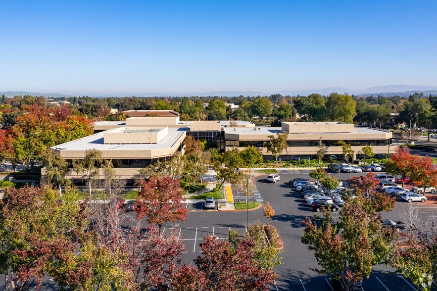 More Photos Of 3825 Hopyard Rd, Pleasanton Unknown For Lease