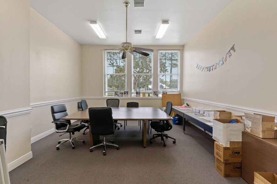 More Photos Of 1476 SW Main St, Greenville Medical For Sale