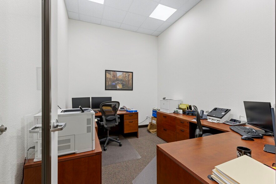 More Photos Of 11052 Cimarron St, Firestone Storefront Retail Office For Lease