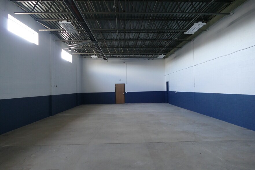 More Photos Of 2718 Industrial Row Dr, Troy Office For Lease