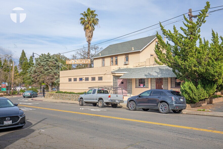 Primary Photo Of 10236 Fair Oaks Blvd, Fair Oaks Restaurant For Lease