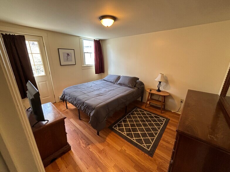 More Photos Of 379 S Main St, Montrose Apartments For Sale