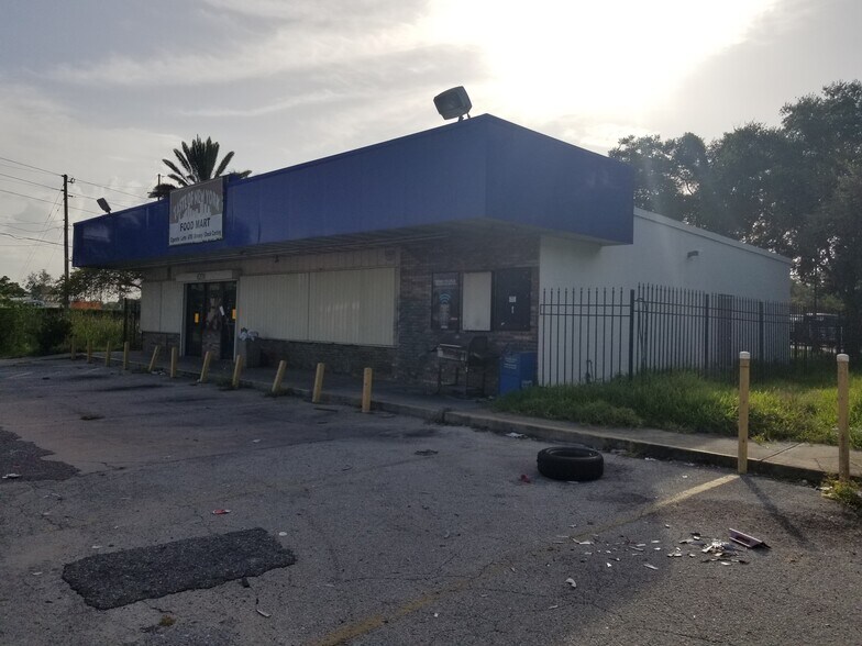 More Photos Of 6201 Edgewater Dr, Orlando Convenience Store For Sale