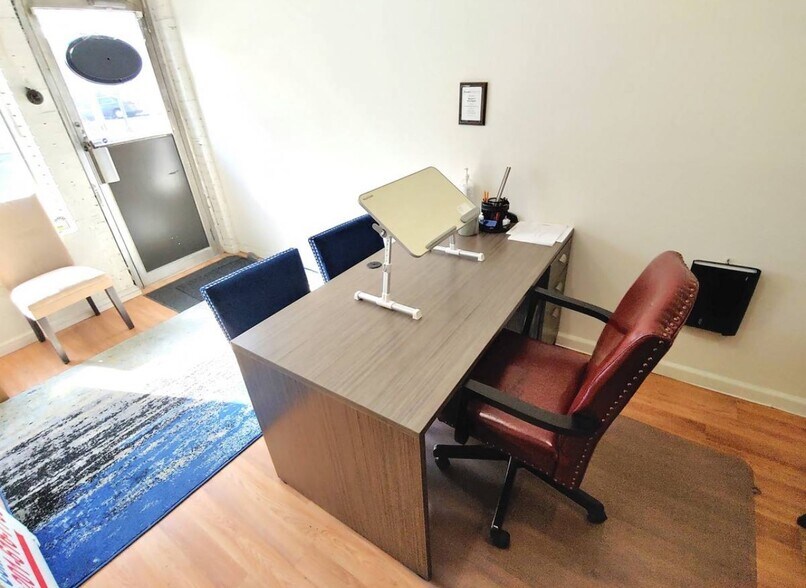 More Photos Of 304 Newark Ave, Jersey City Storefront Retail Office For Lease