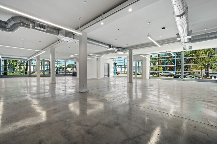 More Photos Of 5963-5965 Washington Blvd, Culver City Loft Creative Space For Lease