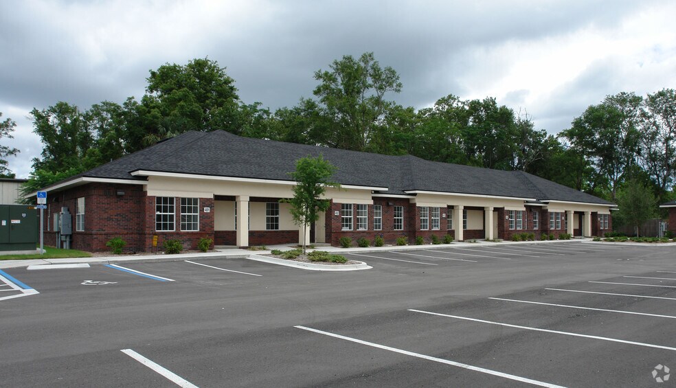More Photos Of 13453 N Main St, Jacksonville Medical For Lease
