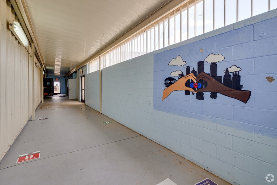 More Photos Of 280 S Memorial Dr, Tulsa Schools For Sale