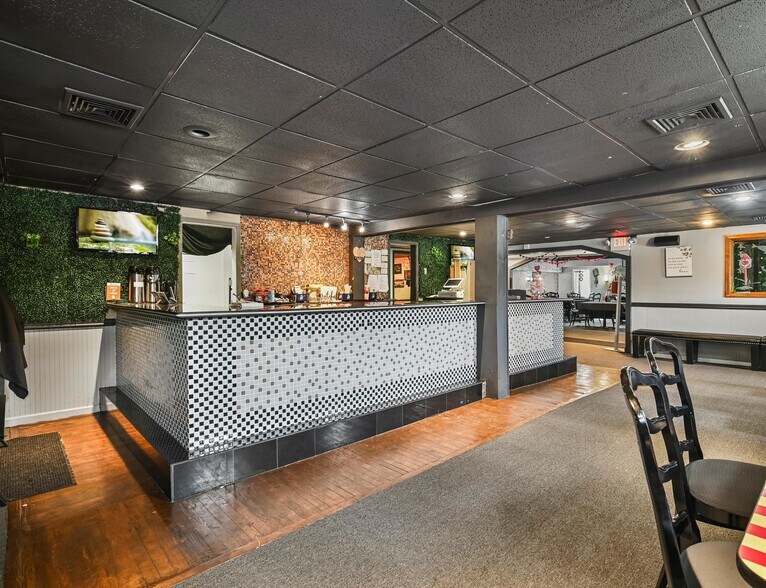 More Photos Of 2080 Milford Rd, East Stroudsburg Restaurant For Lease