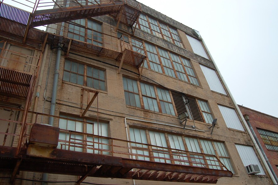 More Photos Of 610 Market St, Shreveport Flex For Sale