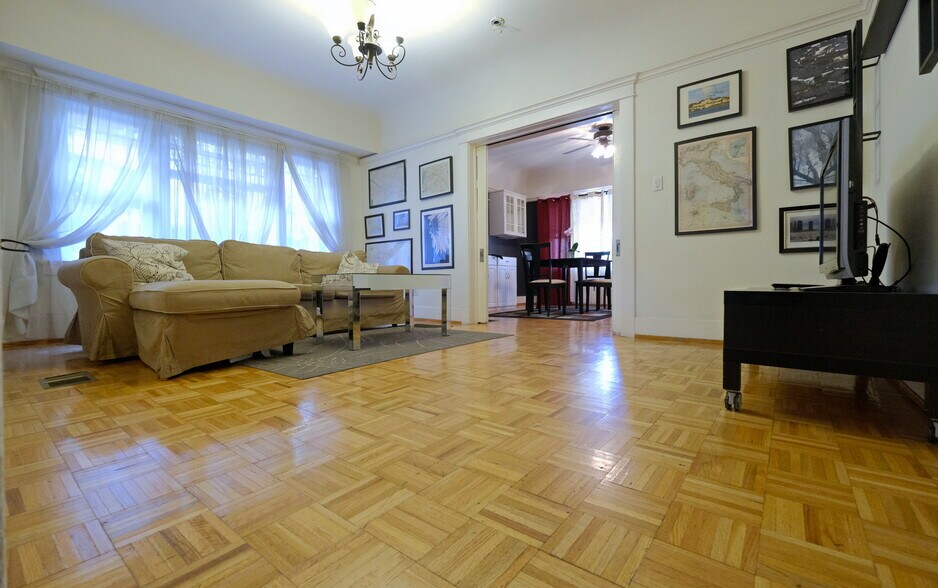 More Photos Of 1616 W 24th St, Los Angeles Apartments For Sale