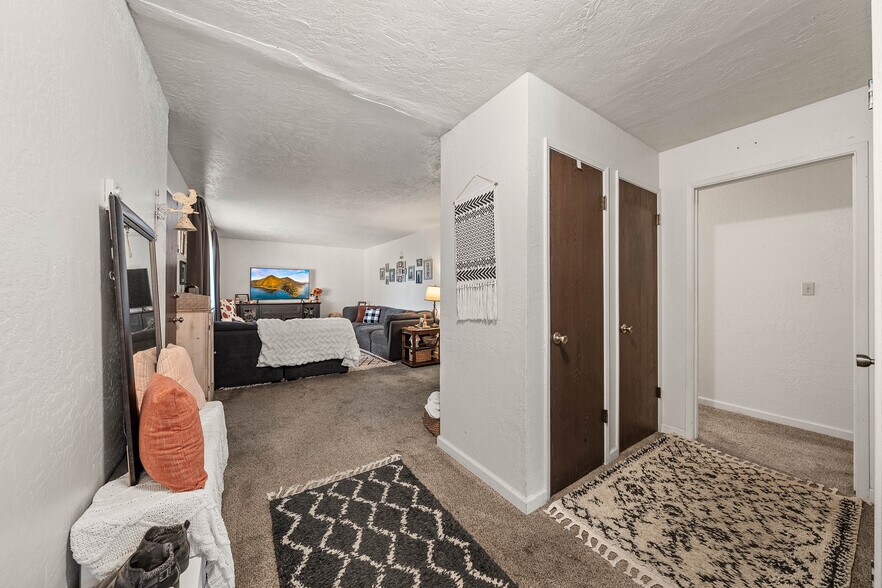 More Photos Of 4584 S Terrace Ave, Lakeport Apartments For Sale