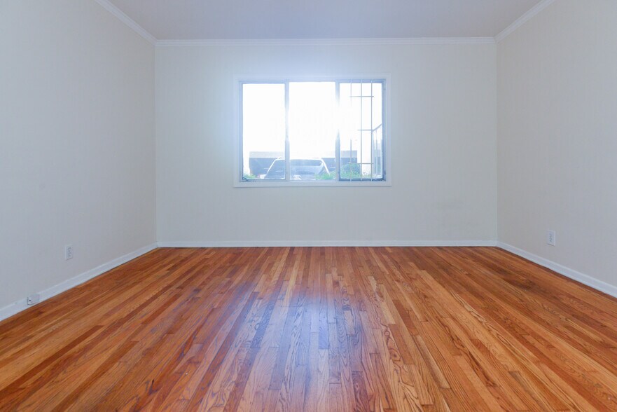 More Photos Of 3520-3530 W 5th St, Los Angeles Apartments For Sale