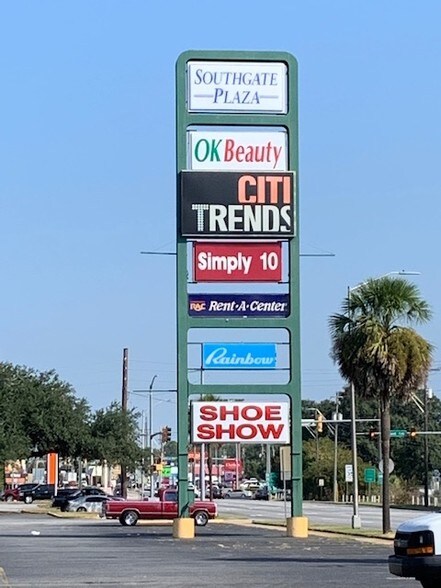 More Photos Of 303 S Slappey Blvd, Albany General Retail For Sale