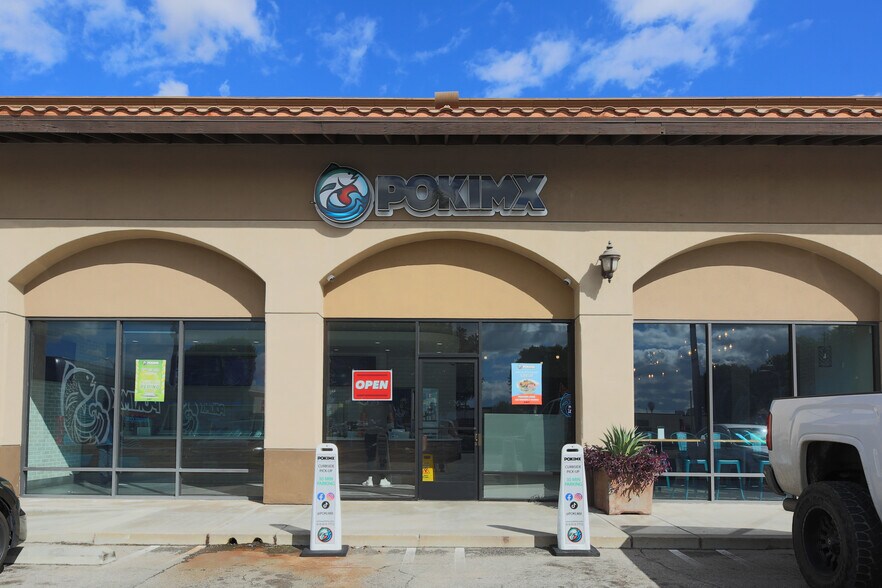 More Photos Of 1201-1225 Truman St, San Fernando Unknown For Lease