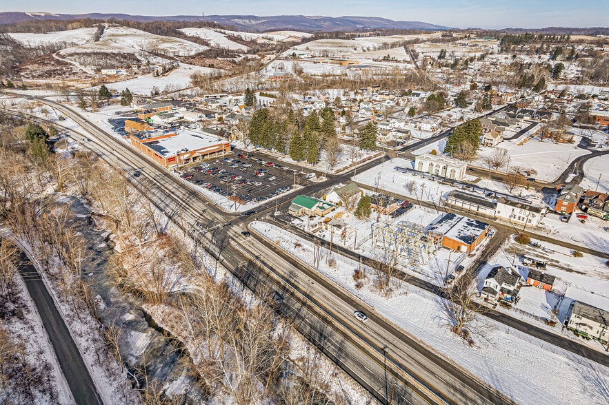 More Photos Of 116 S Walnut St, Ligonier Township Specialty For Sale