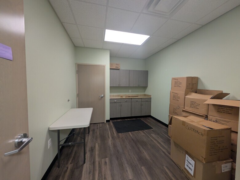 More Photos Of 57 Summit Dr, Corbin Medical For Lease