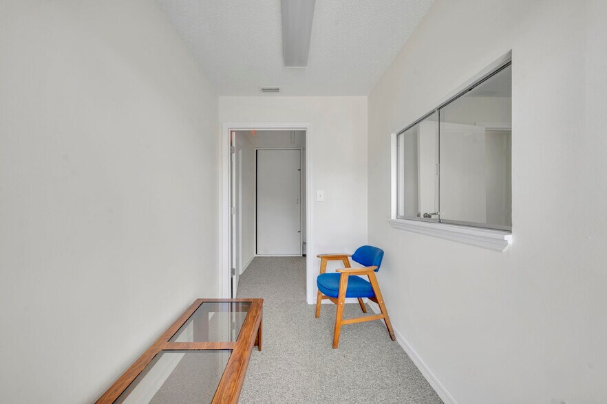 More Photos Of 420 Lake Howell Rd, Maitland Office For Lease