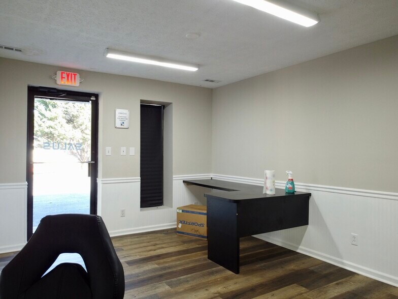 More Photos Of 2380 Rockaway Industrial Blvd, Conyers Light Distribution For Lease