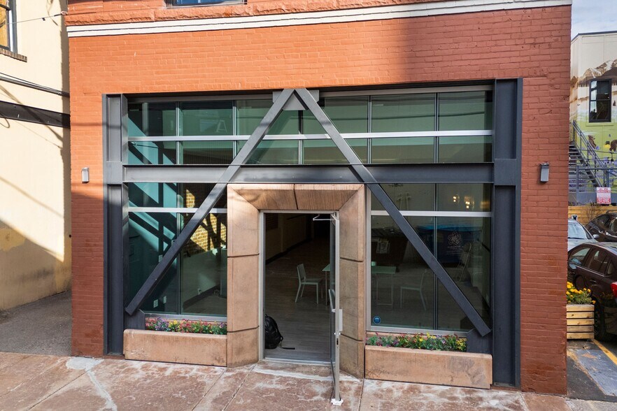 More Photos Of 125 1/2 W Main St, Missoula Office Residential For Sale