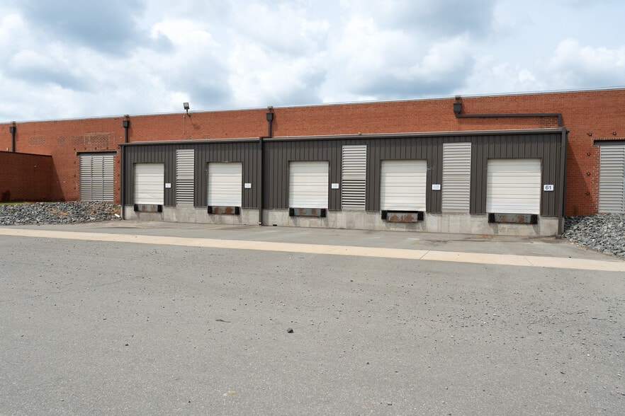 More Photos Of 401 W Hanes Mill Rd, Winston-Salem Manufacturing For Lease